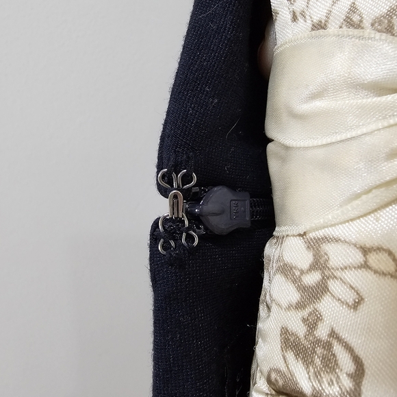 Talbots Refined Ponte Flounce Dress size 6 - Picture 5 of 6